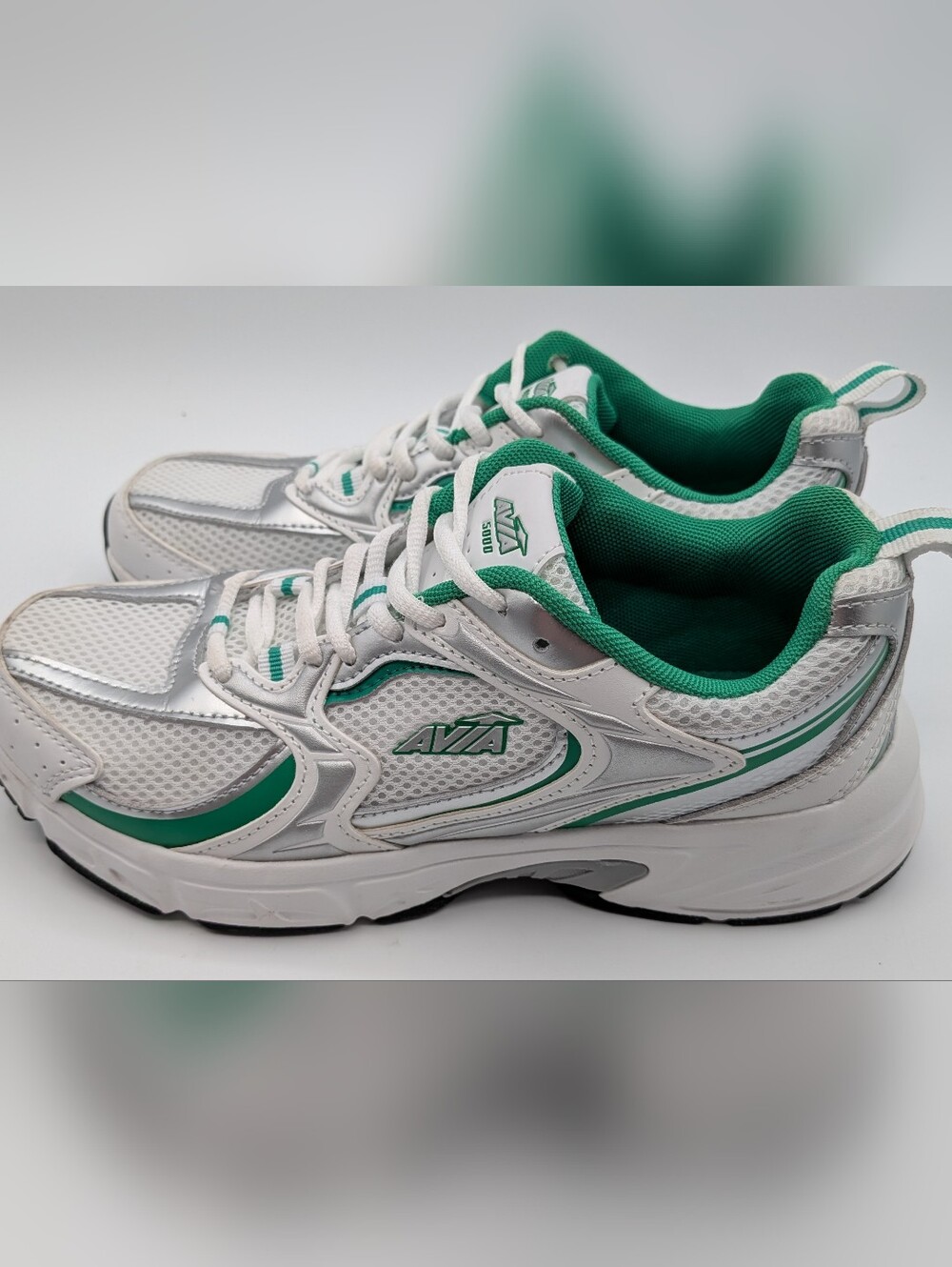 Avia 5000 Performance White and Green Mesh Lace-Up Athletic Sneakers - Picture 3 of 10